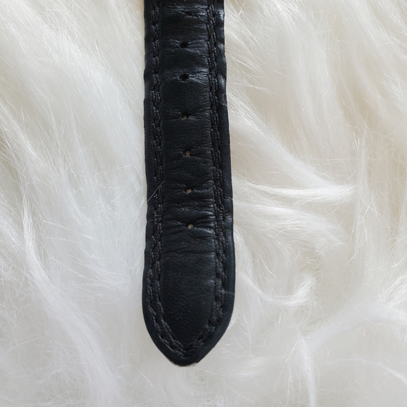 Women's timex quartz wrist watch with leather band. - Picture 7 of 8